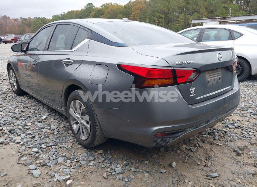 Photo 3 of 2020 Nissan Altima S FWD (VIN 1N4BL4BVXLC214308)