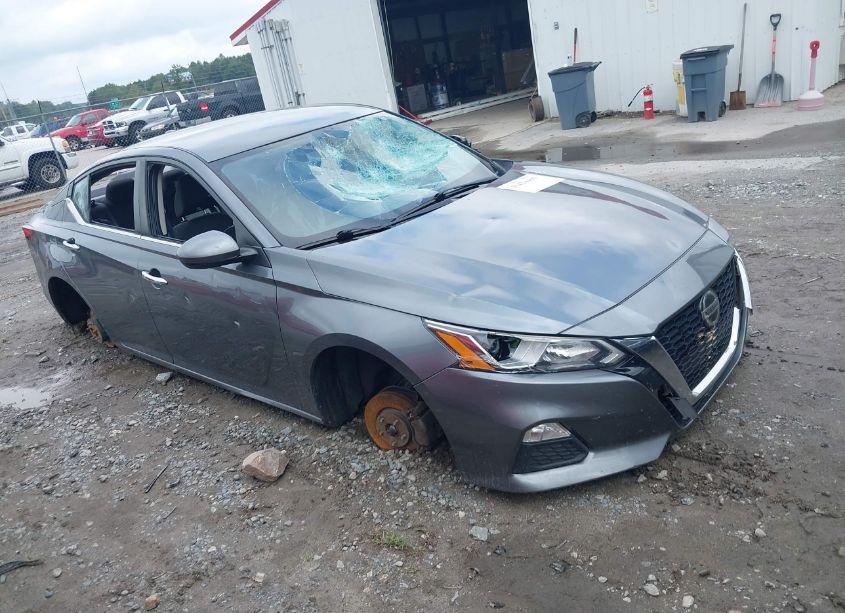2020 Nissan Altima S FWD (VIN 1N4BL4BVXLC237989) main photo