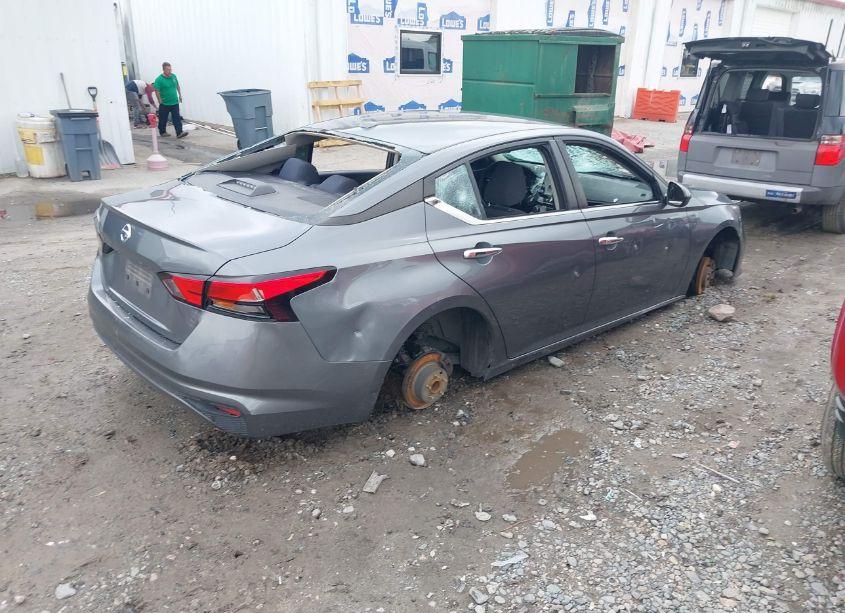 Photo 4 of 2020 Nissan Altima S FWD (VIN 1N4BL4BVXLC237989)