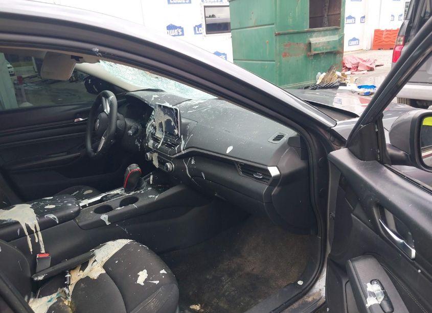 Photo 5 of 2020 Nissan Altima S FWD (VIN 1N4BL4BVXLC237989)