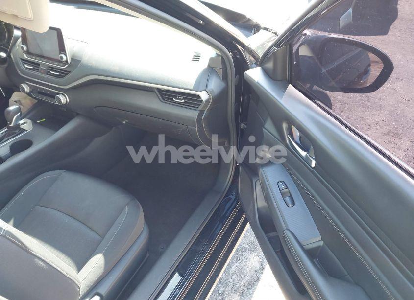 Photo 5 of 2020 Nissan Altima S FWD (VIN 1N4BL4BVXLC243162)