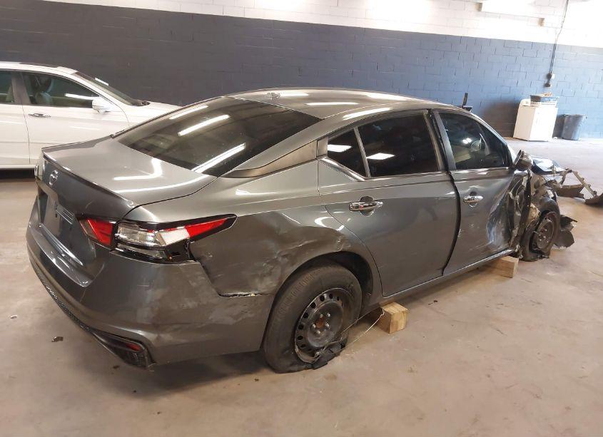 Photo 4 of 2020 Nissan Altima S FWD (VIN 1N4BL4BVXLC247194)