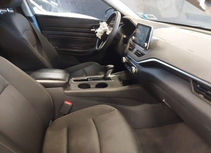 Photo 5 of 2020 Nissan Altima S FWD (VIN 1N4BL4BVXLC247194)