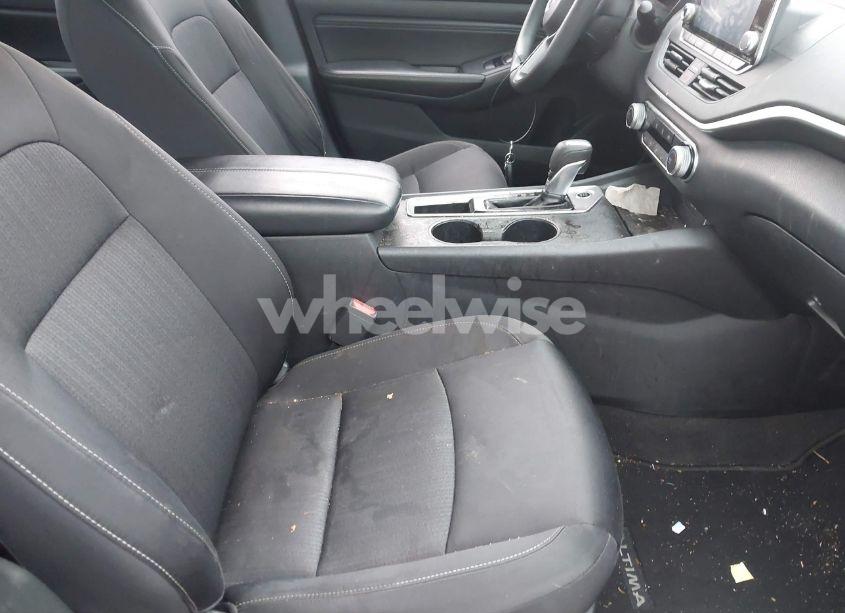 Photo 5 of 2020 Nissan Altima S FWD (VIN 1N4BL4BVXLC253190)