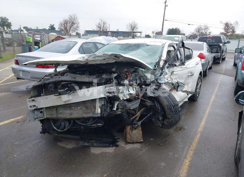 Photo 2 of 2020 Nissan Altima S FWD (VIN 1N4BL4BVXLC286156)