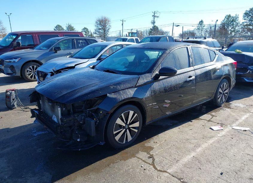 Photo 2 of 2020 Nissan Altima S FWD (VIN 1N4BL4BVXLN314641)