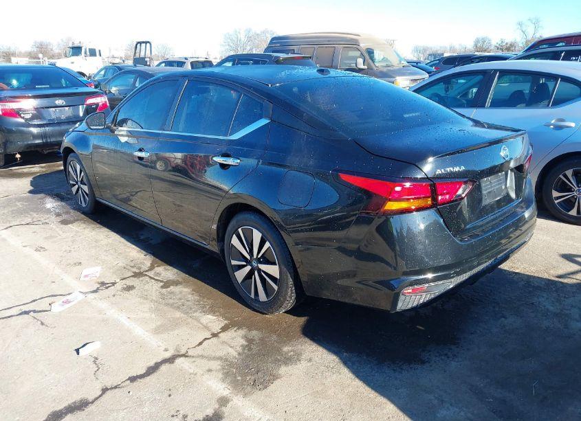 Photo 3 of 2020 Nissan Altima S FWD (VIN 1N4BL4BVXLN314641)