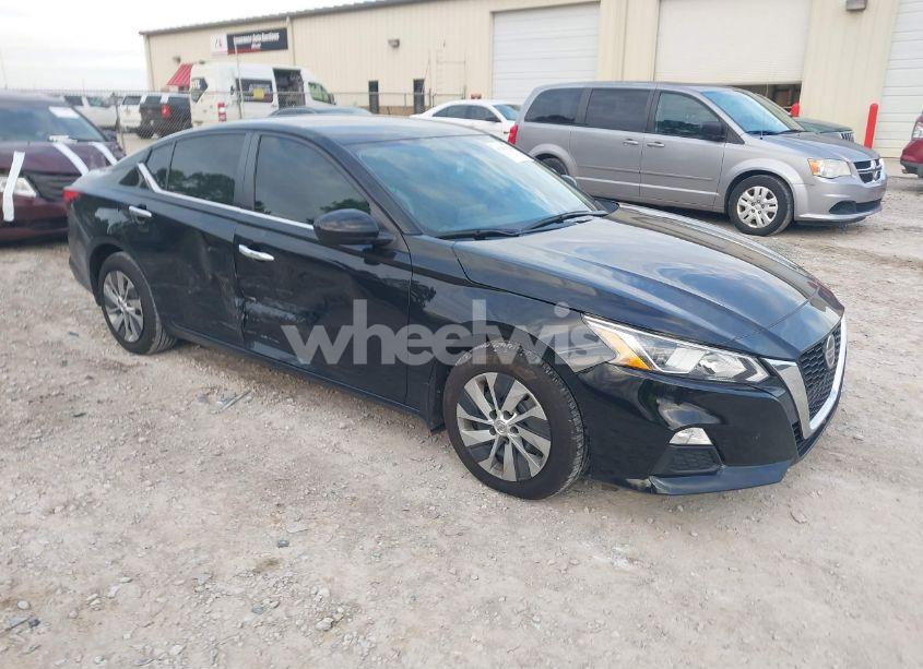 2020 Nissan Altima S FWD (VIN 1N4BL4BVXLN320763) main photo
