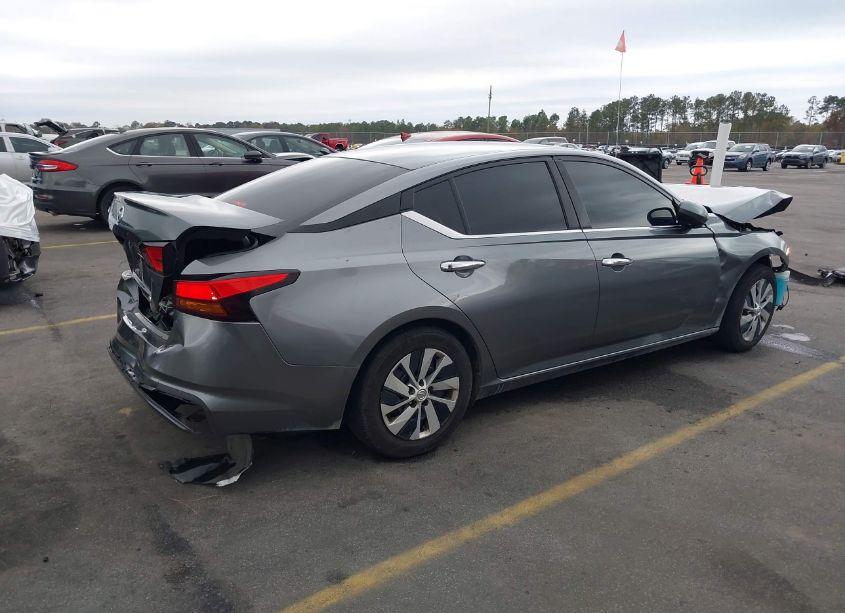 Photo 4 of 2021 Nissan Altima S FWD (VIN 1N4BL4BVXMN308260)