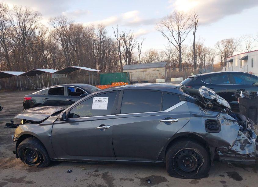 Photo 14 of 2021 Nissan Altima S FWD (VIN 1N4BL4BVXMN369530)