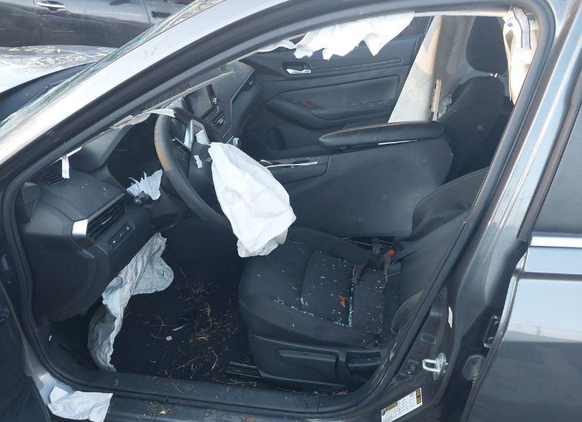 Photo 5 of 2021 Nissan Altima S FWD (VIN 1N4BL4BVXMN369530)