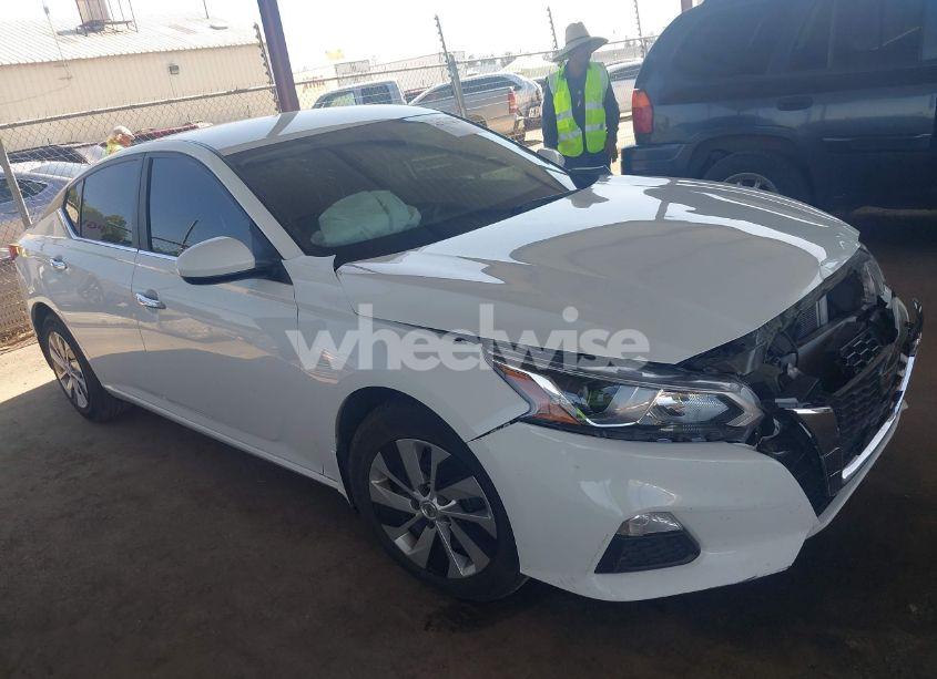 2021 Nissan Altima S FWD (VIN 1N4BL4BVXMN372296) main photo