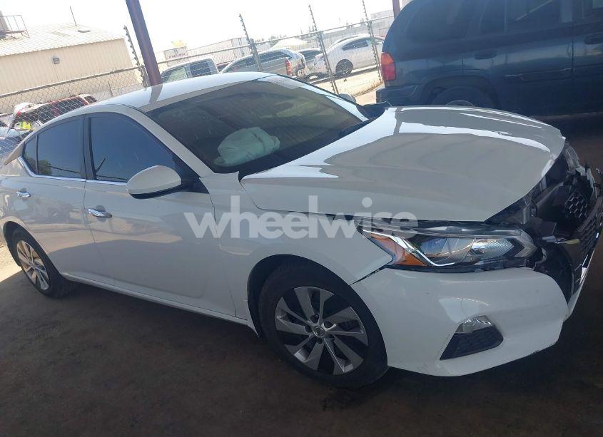 Photo 13 of 2021 Nissan Altima S FWD (VIN 1N4BL4BVXMN372296)