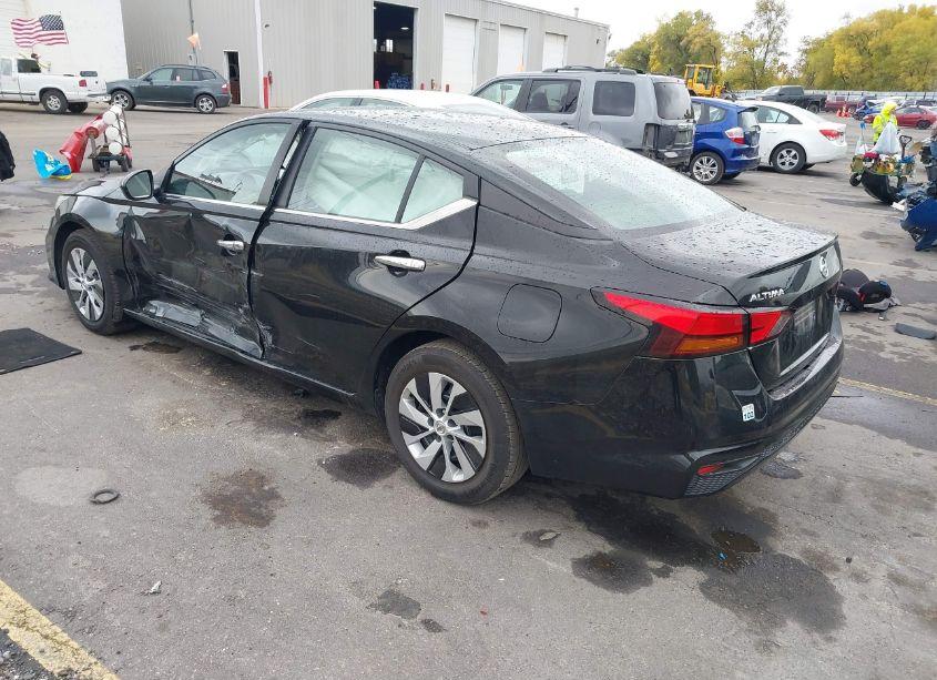 Photo 3 of 2021 Nissan Altima S (VIN 1N4BL4BVXMN401909)