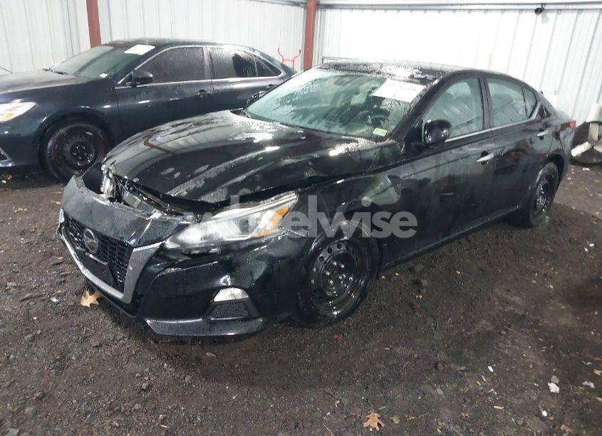 Photo 2 of 2021 Nissan Altima S FWD (VIN 1N4BL4BVXMN415213)