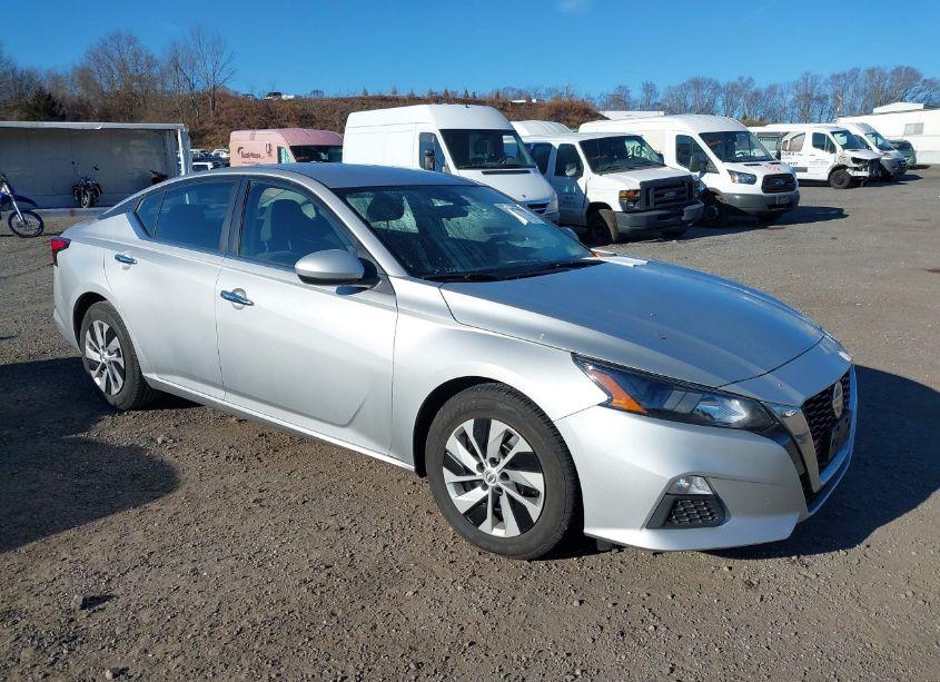 2022 Nissan Altima S FWD (VIN 1N4BL4BVXNN310012) main photo