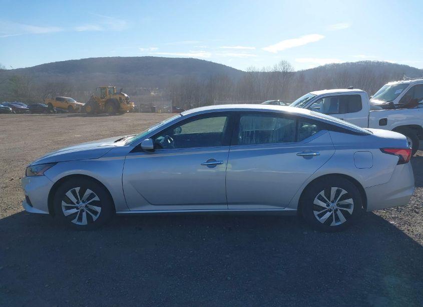 Photo 14 of 2022 Nissan Altima S FWD (VIN 1N4BL4BVXNN310012)