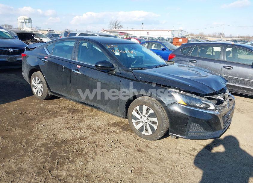 2023 Nissan Altima S FWD (VIN 1N4BL4BVXPN365384) main photo