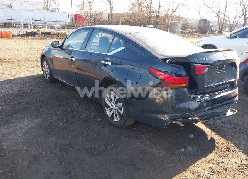 Photo 3 of 2023 Nissan Altima S FWD (VIN 1N4BL4BVXPN365384)