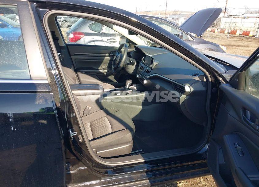 Photo 5 of 2023 Nissan Altima S FWD (VIN 1N4BL4BVXPN365384)