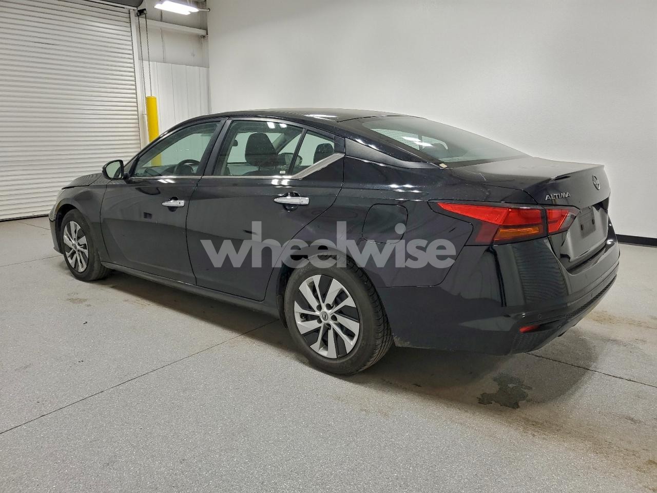 Photo 2 of 2023 NISSAN ALTIMA S (VIN 1N4BL4BVXPN387224)