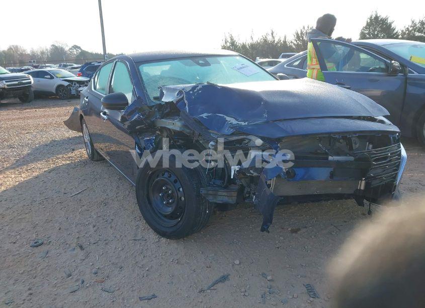 2024 Nissan Altima S FWD (VIN 1N4BL4BVXRN426882) main photo