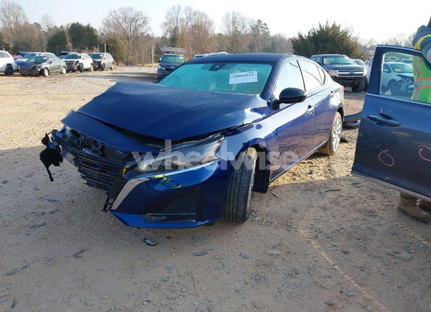 Photo 2 of 2024 Nissan Altima S FWD (VIN 1N4BL4BVXRN426882)