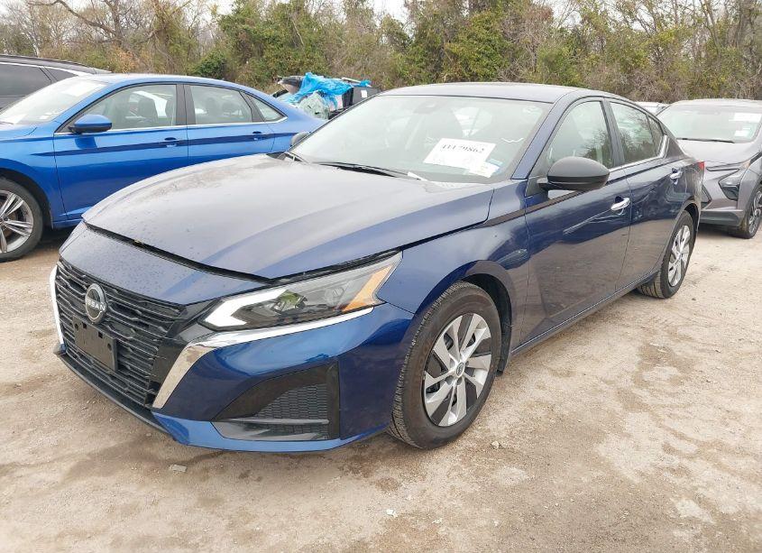 Photo 2 of 2024 Nissan Altima S FWD (VIN 1N4BL4BVXRN434691)