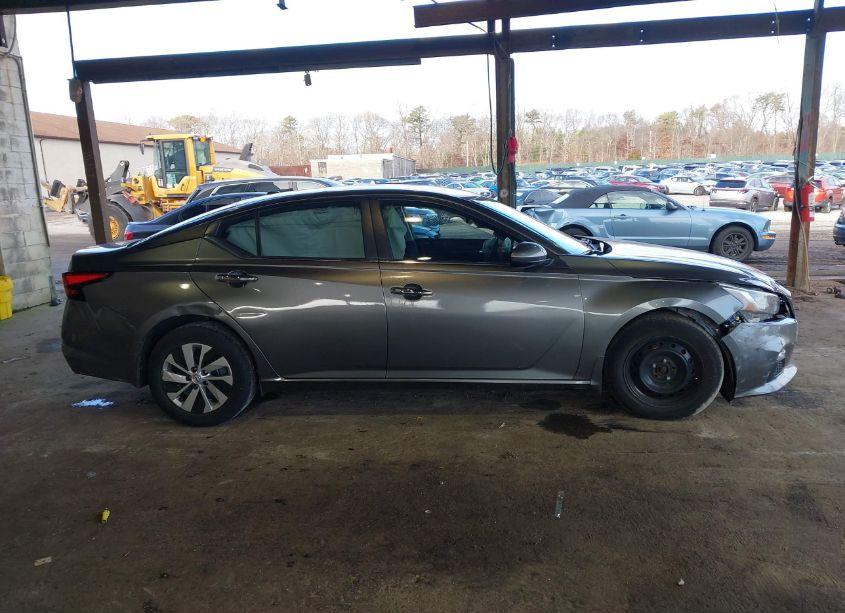 Photo 13 of 2019 Nissan Altima 2.5 S (VIN 1N4BL4BW0KN321489)