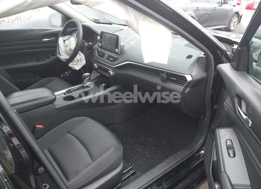 Photo 5 of 2020 Nissan Altima S INTELLIGENT AWD (VIN 1N4BL4BW1LC250977)