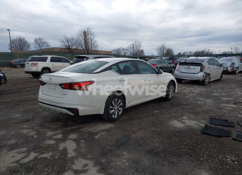 Photo 4 of 2019 Nissan Altima 2.5 S (VIN 1N4BL4BW2KC142303)