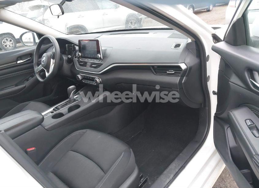 Photo 5 of 2019 Nissan Altima 2.5 S (VIN 1N4BL4BW2KC142303)