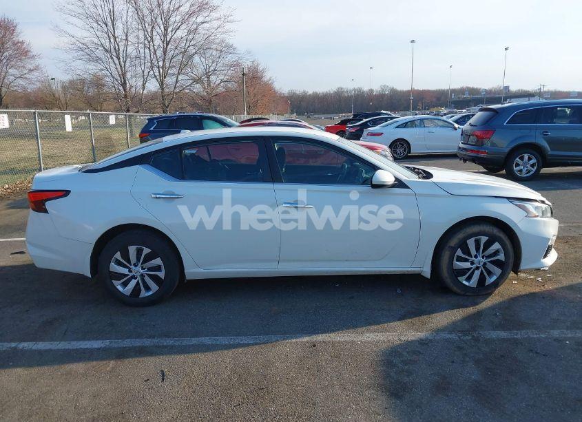 Photo 13 of 2019 Nissan Altima 2.5 S (VIN 1N4BL4BW2KN302765)