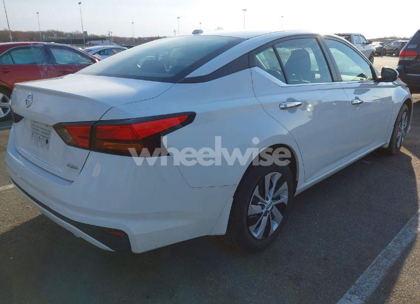 Photo 4 of 2019 Nissan Altima 2.5 S (VIN 1N4BL4BW2KN302765)