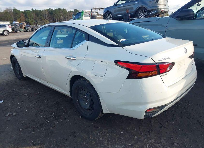 Photo 3 of 2019 Nissan Altima 2.5 S (VIN 1N4BL4BW5KC203014)