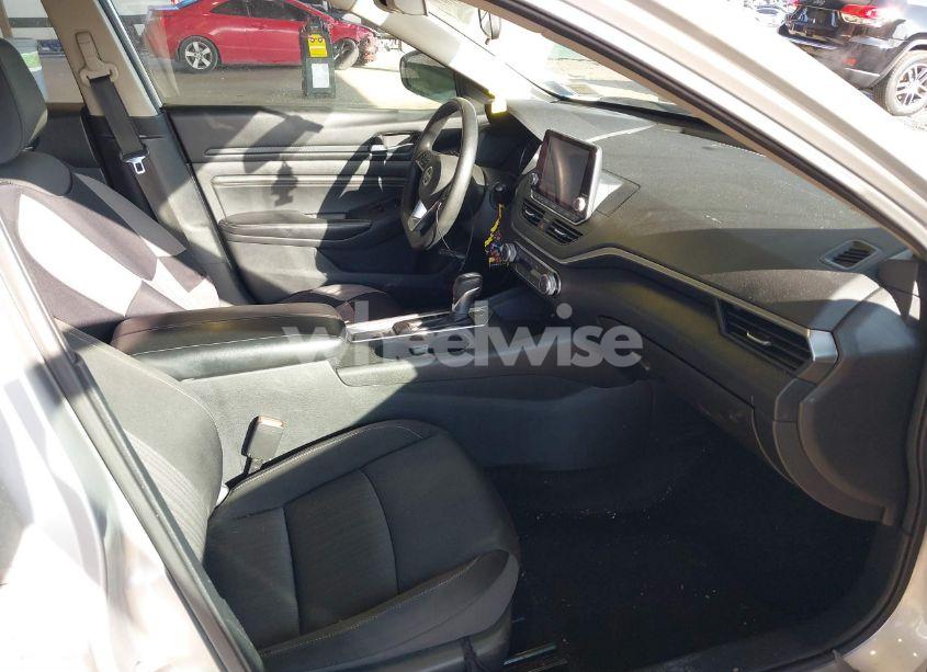 Photo 5 of 2019 Nissan Altima 2.5 S (VIN 1N4BL4BW5KC212554)