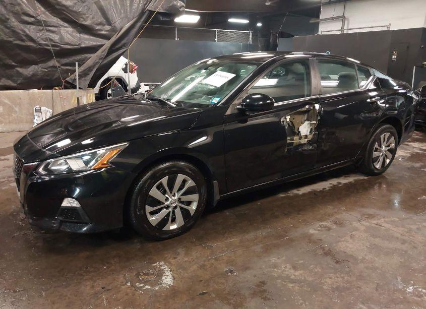 Photo 2 of 2020 Nissan Altima S INTELLIGENT AWD (VIN 1N4BL4BW5LN308450)