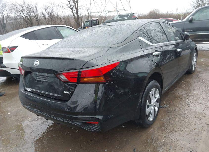Photo 4 of 2020 Nissan Altima S INTELLIGENT AWD (VIN 1N4BL4BW6LC147201)