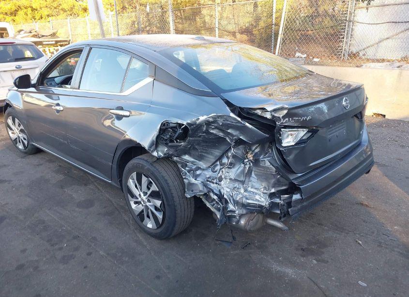 Photo 3 of 2020 Nissan Altima S INTELLIGENT AWD (VIN 1N4BL4BW6LC246908)