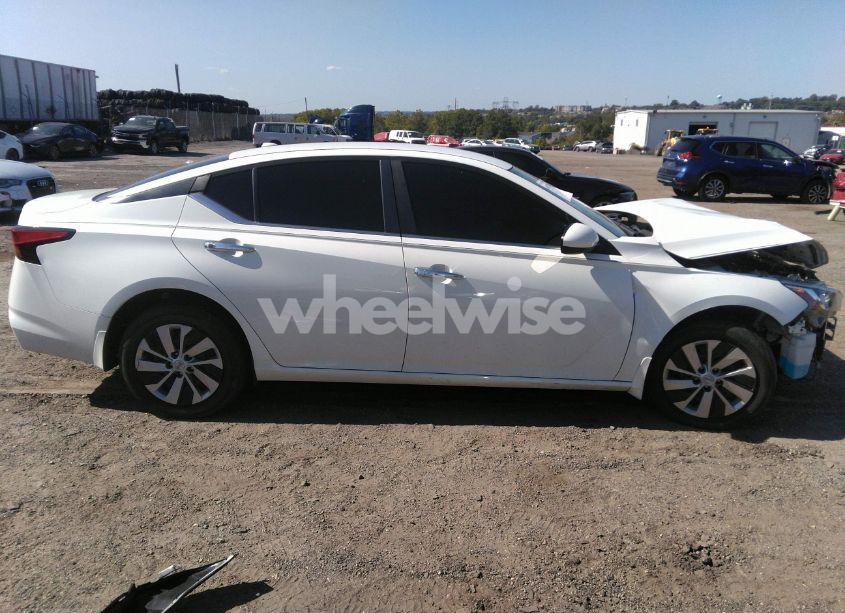 Photo 13 of 2019 Nissan Altima 2.5 S (VIN 1N4BL4BW8KC217991)