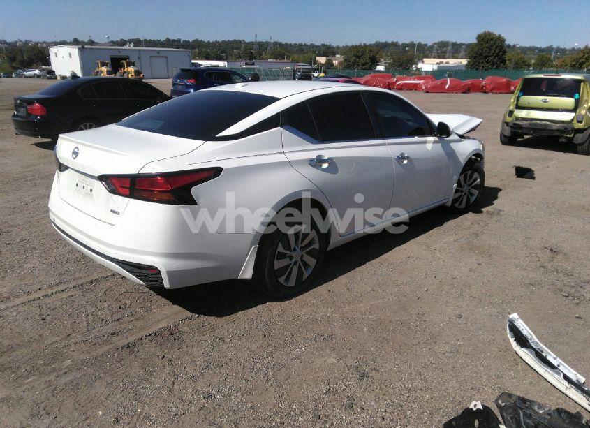 Photo 4 of 2019 Nissan Altima 2.5 S (VIN 1N4BL4BW8KC217991)