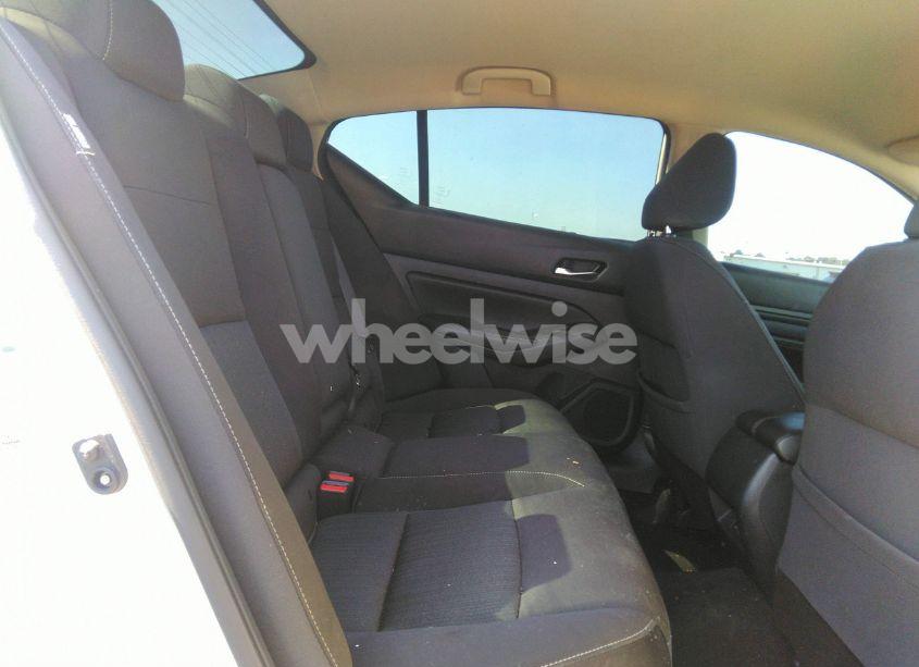 Photo 8 of 2019 Nissan Altima 2.5 S (VIN 1N4BL4BW8KC217991)