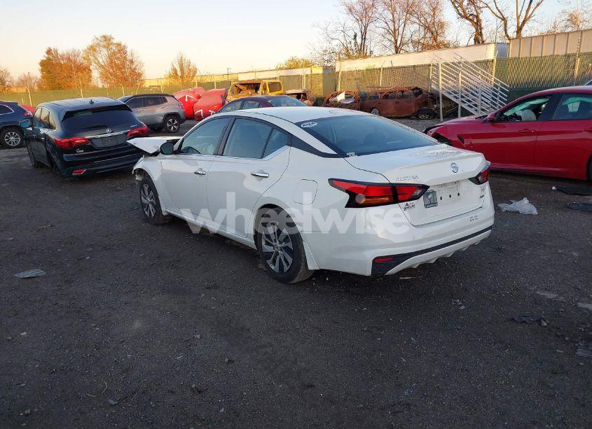 Photo 3 of 2019 Nissan Altima 2.5 S (VIN 1N4BL4BW9KC156344)