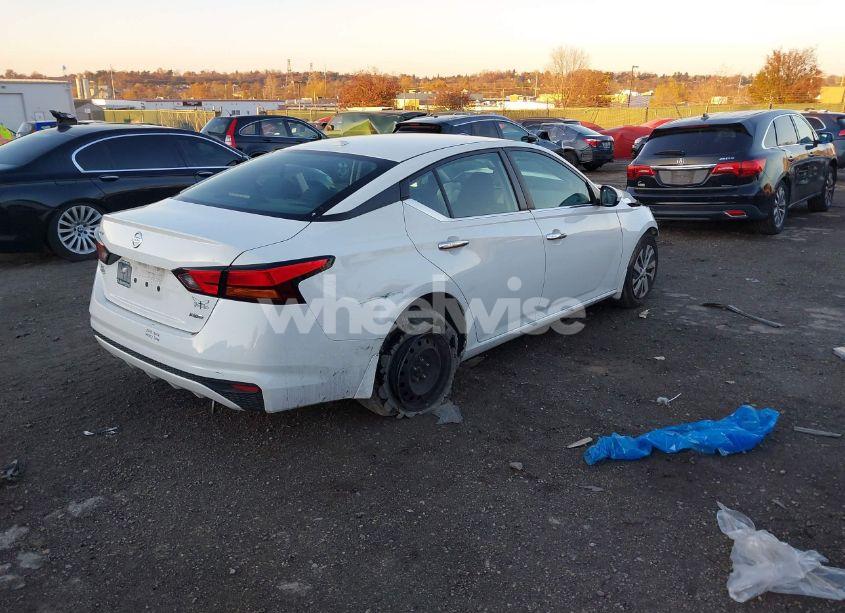 Photo 4 of 2019 Nissan Altima 2.5 S (VIN 1N4BL4BW9KC156344)