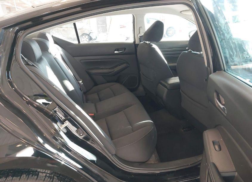 Photo 8 of 2019 Nissan Altima 2.5 S (VIN 1N4BL4BW9KC163570)