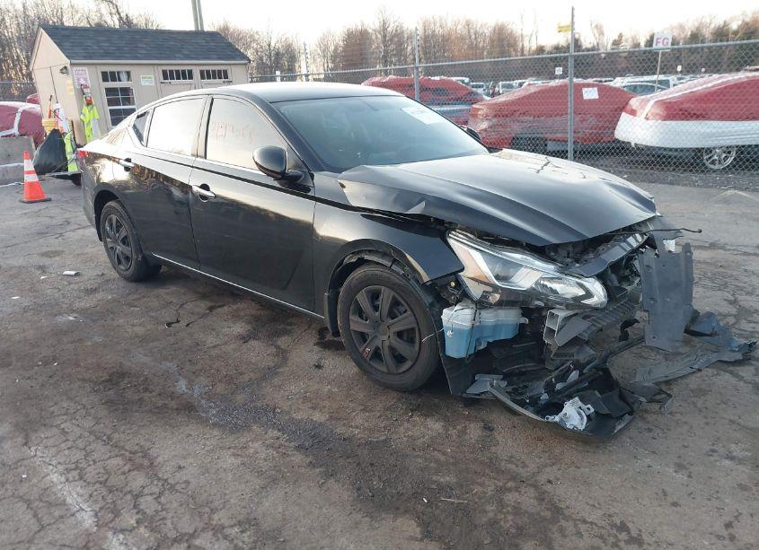 2019 Nissan Altima 2.5 S (VIN 1N4BL4BW9KC190218) main photo