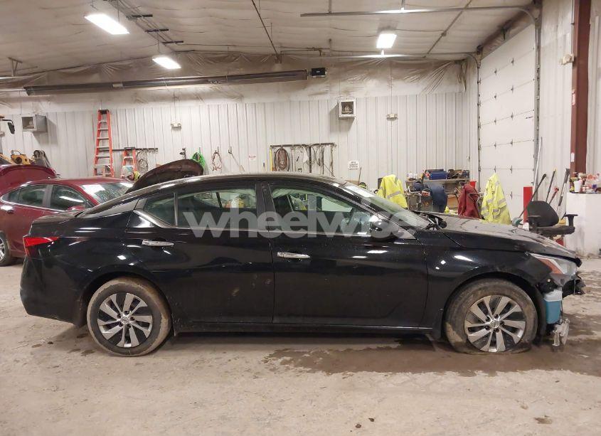 Photo 13 of 2019 Nissan Altima 2.5 S (VIN 1N4BL4BW9KC193670)