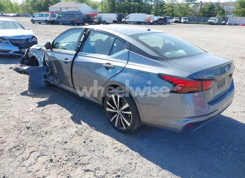 Photo 3 of 2019 Nissan Altima 2.5 SR (VIN 1N4BL4CV0KC113145)