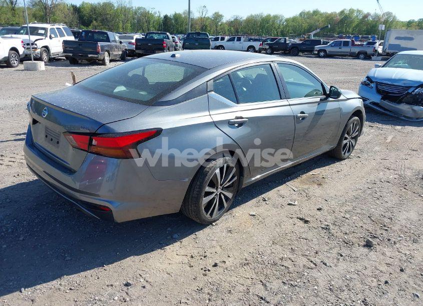 Photo 4 of 2019 Nissan Altima 2.5 SR (VIN 1N4BL4CV0KC113145)