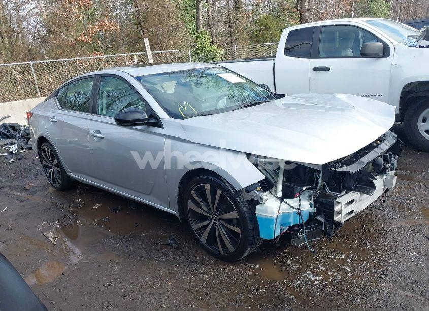 2019 Nissan Altima 2.5 SR (VIN 1N4BL4CV0KC120418) main photo